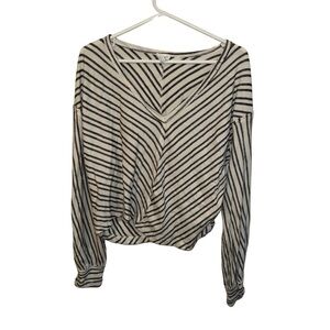 By Together Black and White Relaxed Tie Front Blouse
